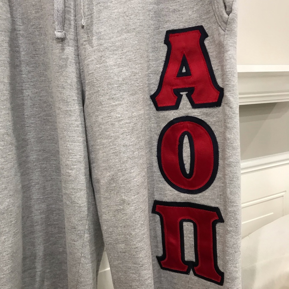 AOII gray knit sweatpants in Large